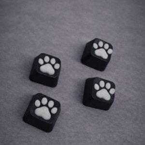 قص مخالب القط